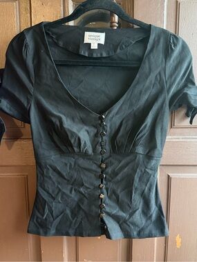 Unique Vintage Black Short-Sleeve V-Neck Button Front Blouse